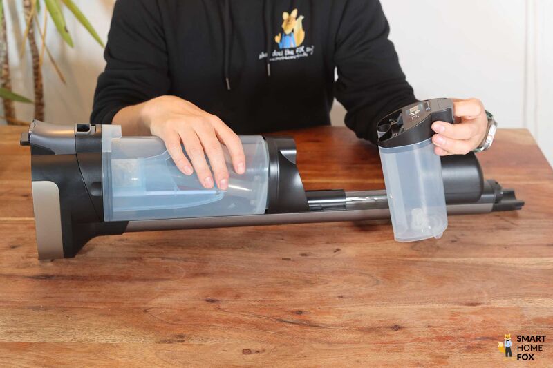 Trocknen des Frischwassertanks Philips Aquatrio 9000 Cordless